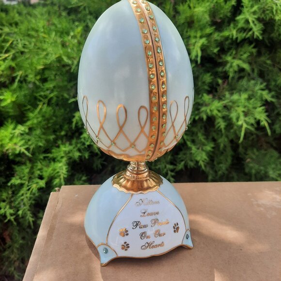 Kitten Dreams Musical Box Purr-fect Heirloom Porcelain Garden Glory Musical Egg - Picture 3 of 6